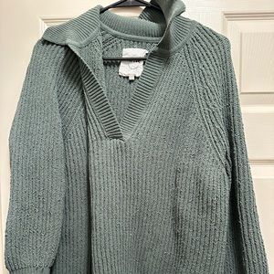 Green cropped sweater